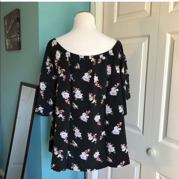 LOFT Plus Floral Off The Shoulder Top - Picture 6 of 6